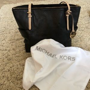 Michael Kors Jet Set Tote